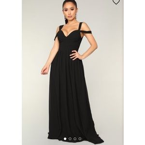 Black Fashion Nova Maxi dress NWT